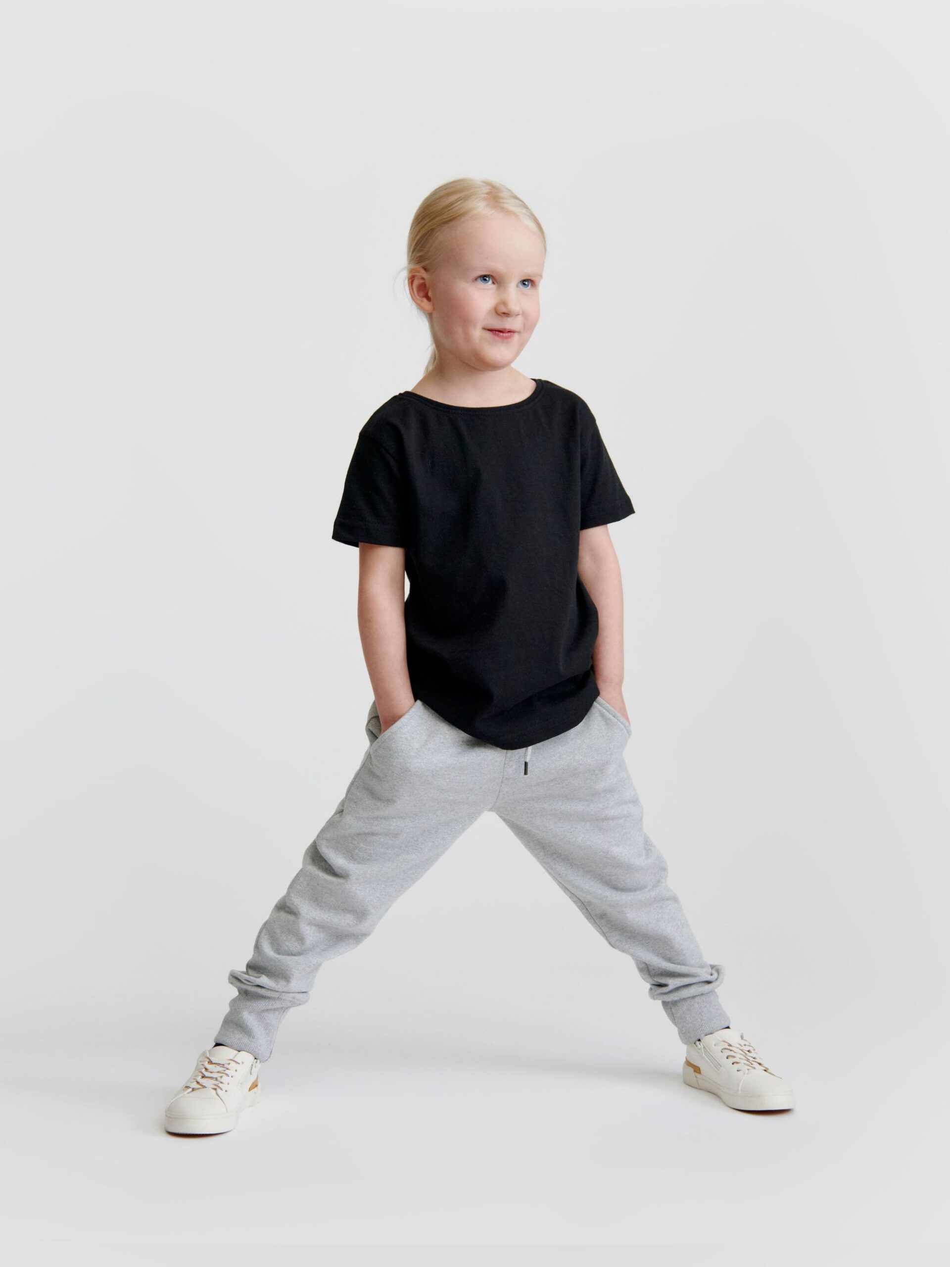 KDSWP_92_purewaste_lasten_collegehousut_harmaa_001