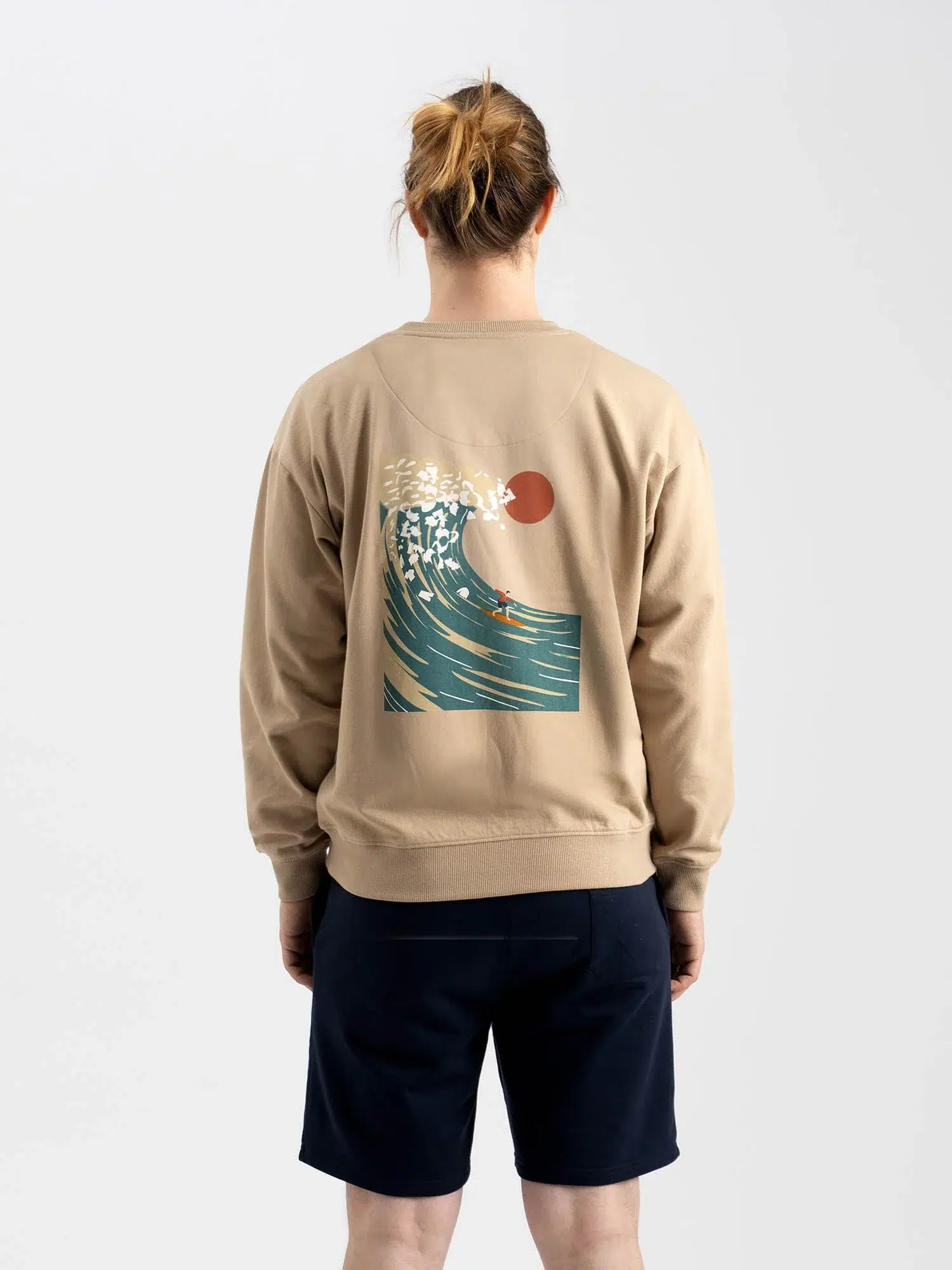 swowav_81_loose_fit_huppari_aalto_002x